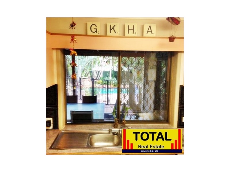 33 Brittainy Street, Petrie QLD 4502