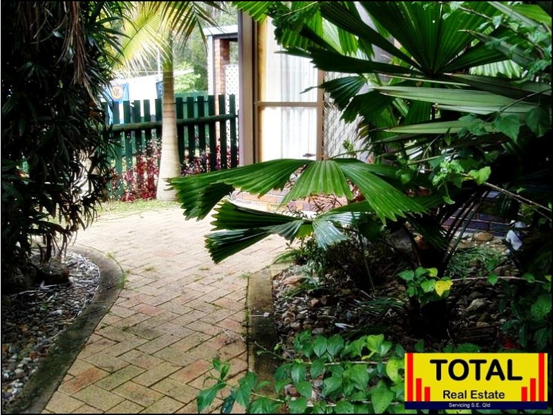 33 Brittainy Street, Petrie QLD 4502