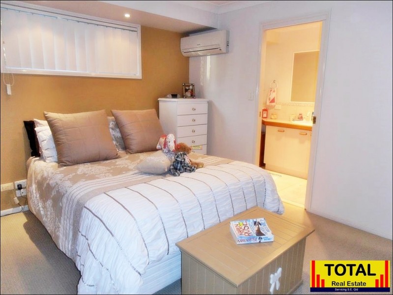 1 Cootha, Kallangur QLD 4503