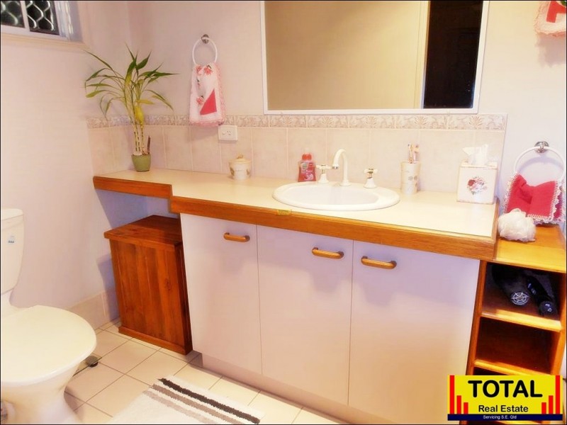 1 Cootha, Kallangur QLD 4503