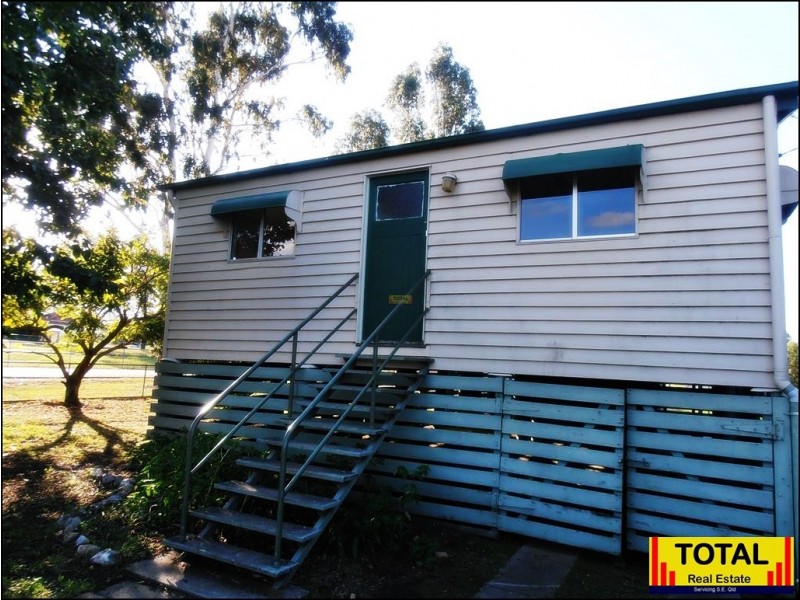 7 Commens street, Millmerran QLD 4357
