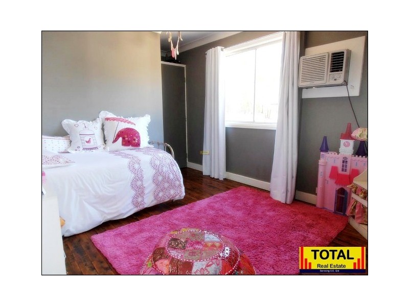 213 Waratah Dve, Millmerran QLD 4357