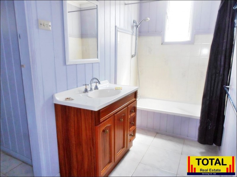 264 Beaconsfield Tce, Brighton QLD 4017