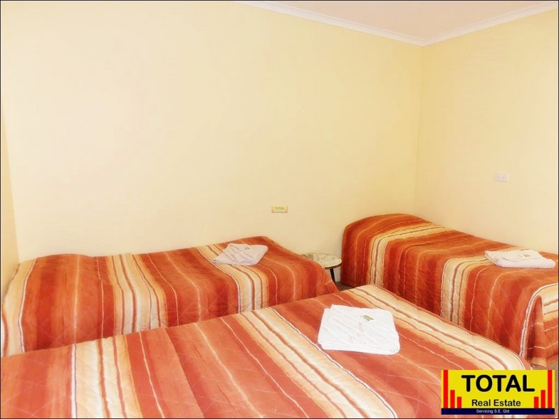 15 Sara Street, Meandarra QLD 4422