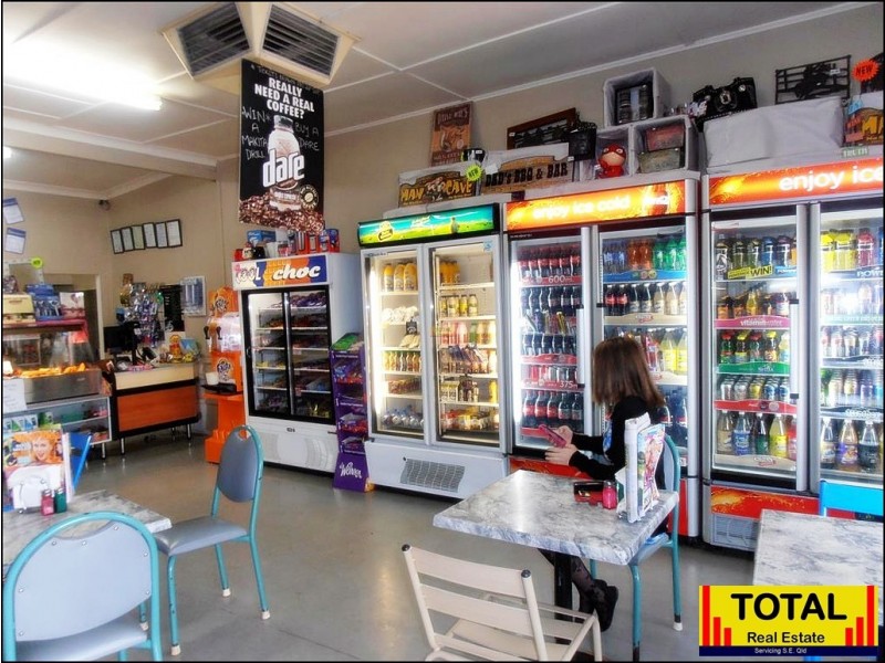 66 Burrowes Street, Surat QLD 4417