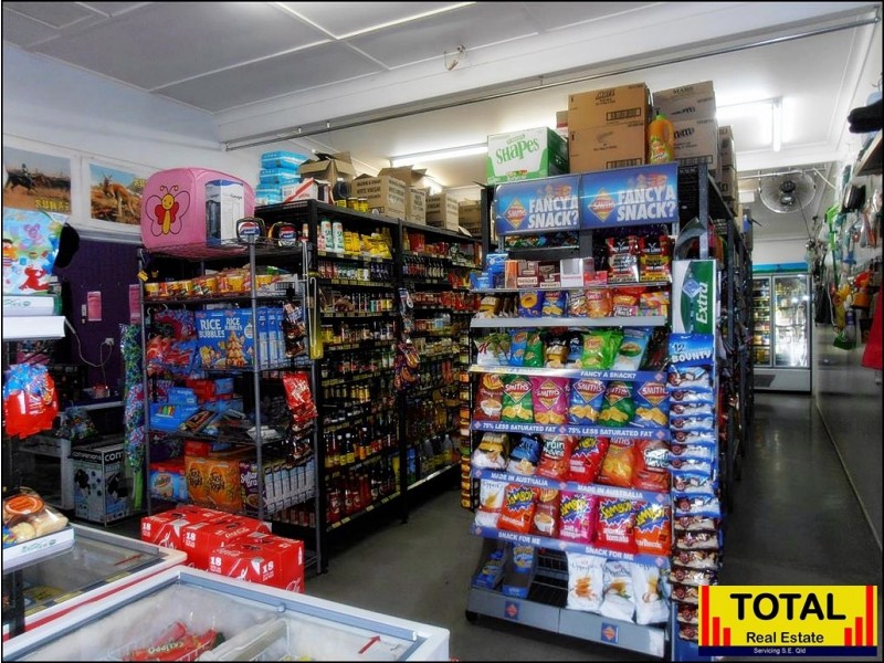 66 Burrowes Street, Surat QLD 4417