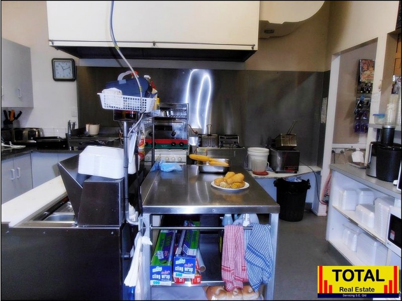 66 Burrowes Street, Surat QLD 4417