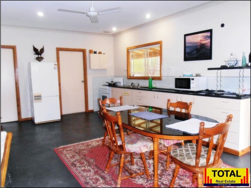 Cypress Gardens QLD 4357