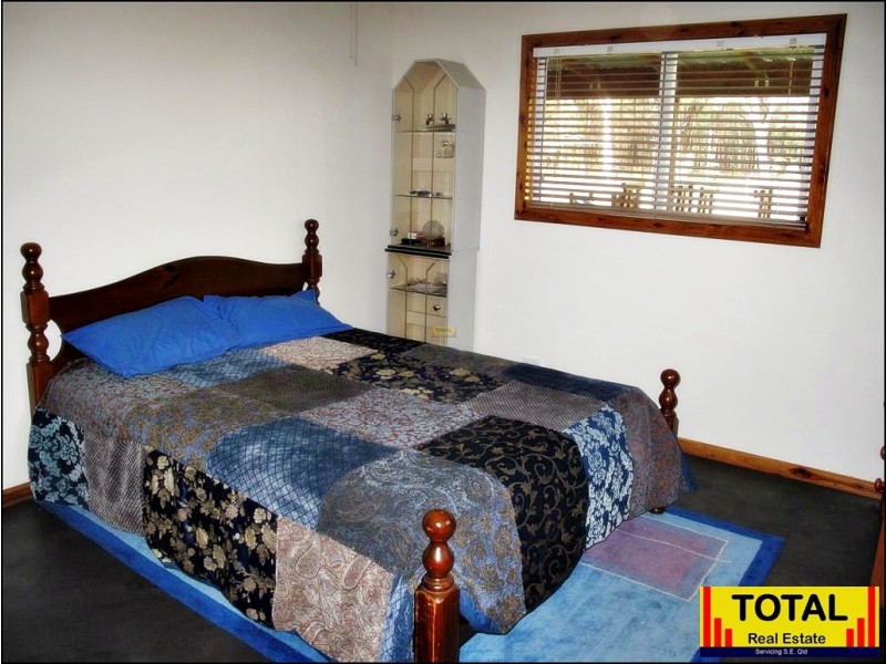 Cypress Gardens QLD 4357