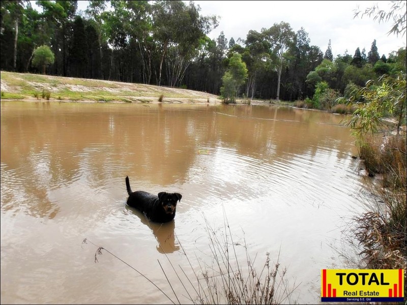Cypress Gardens QLD 4357
