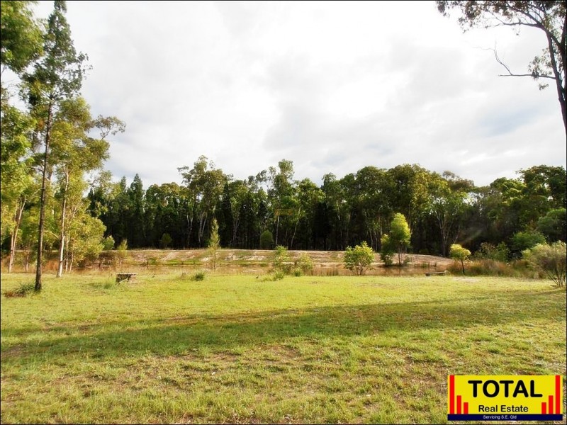 Cypress Gardens QLD 4357