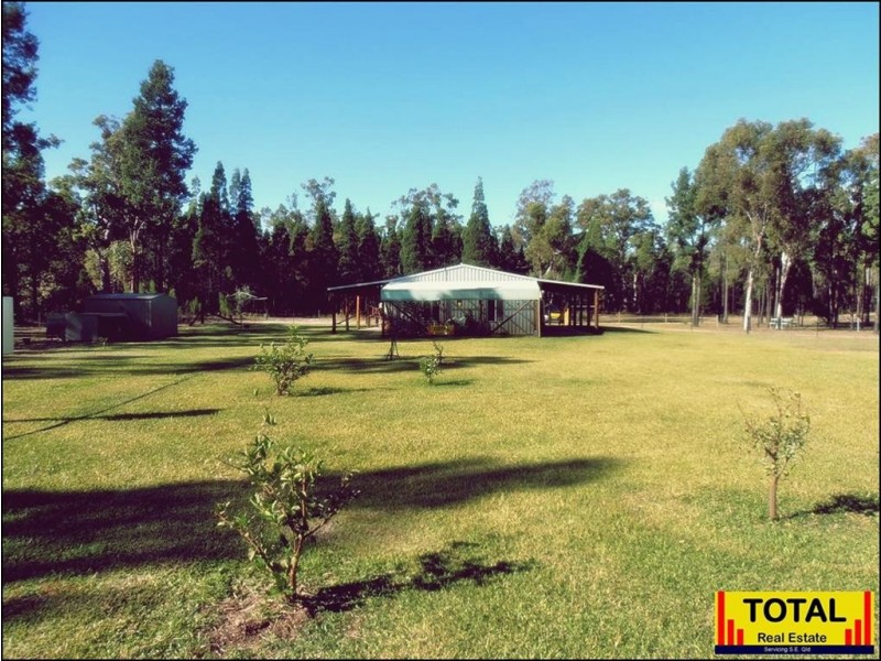 Cypress Gardens QLD 4357