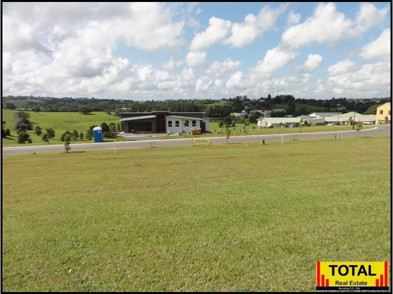 11 Cloudwalk Drive, Maleny QLD 4552