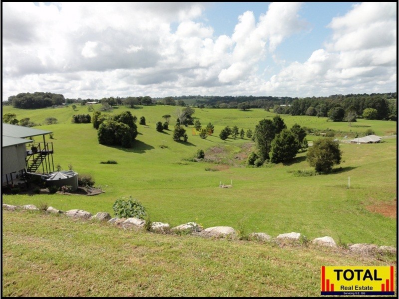 14 Cloudwalk Drive, Maleny QLD 4552