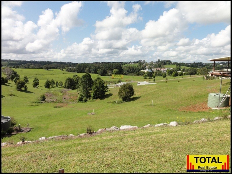 14 Cloudwalk Drive, Maleny QLD 4552