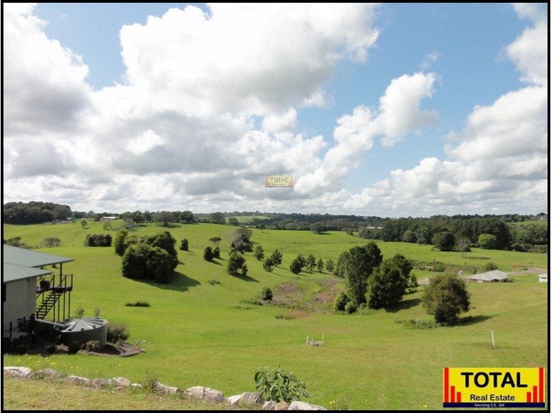 14 Cloudwalk Drive, Maleny QLD 4552