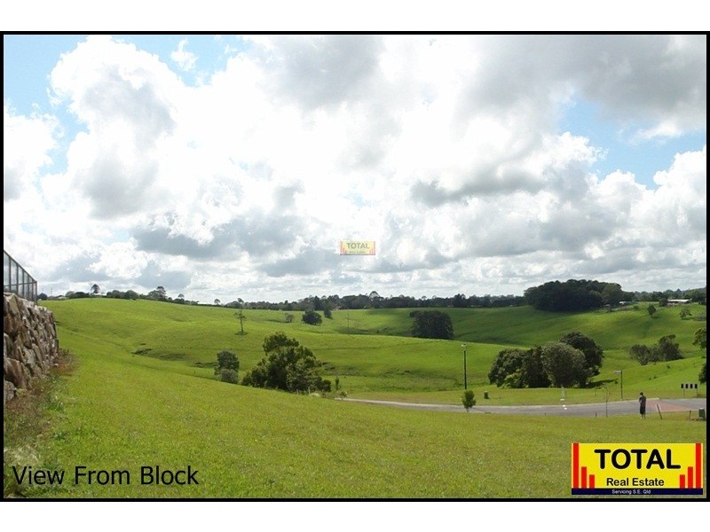 17 Cloudwalk Drive, Maleny QLD 4552