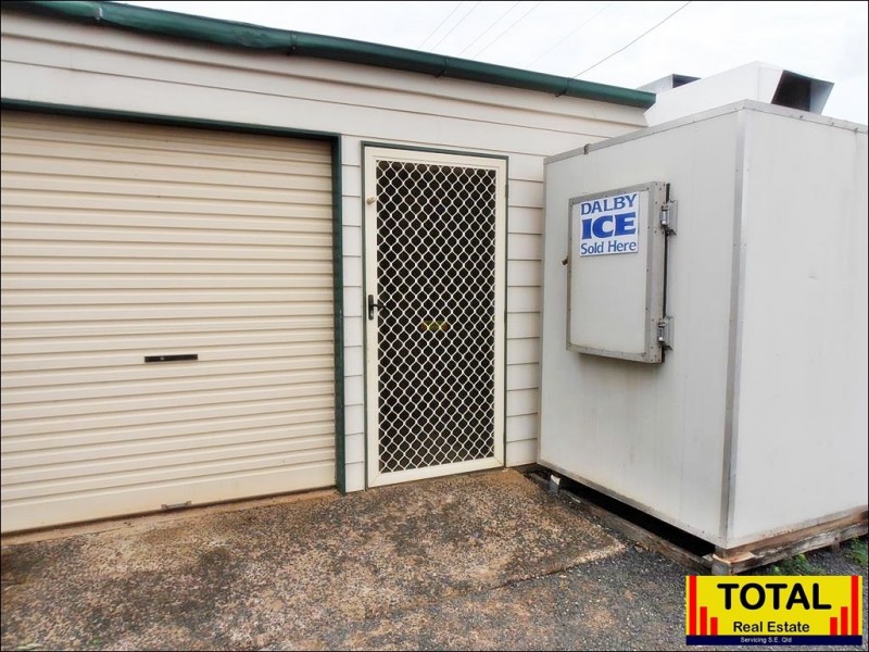 15 Sara Street, Meandarra QLD 4422