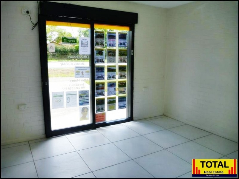1263 Anzac Ave, Kallangur QLD 4503