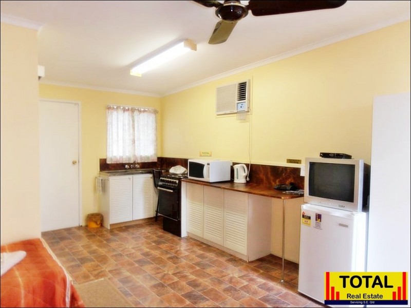 15 Sara Street, Meandarra QLD 4422