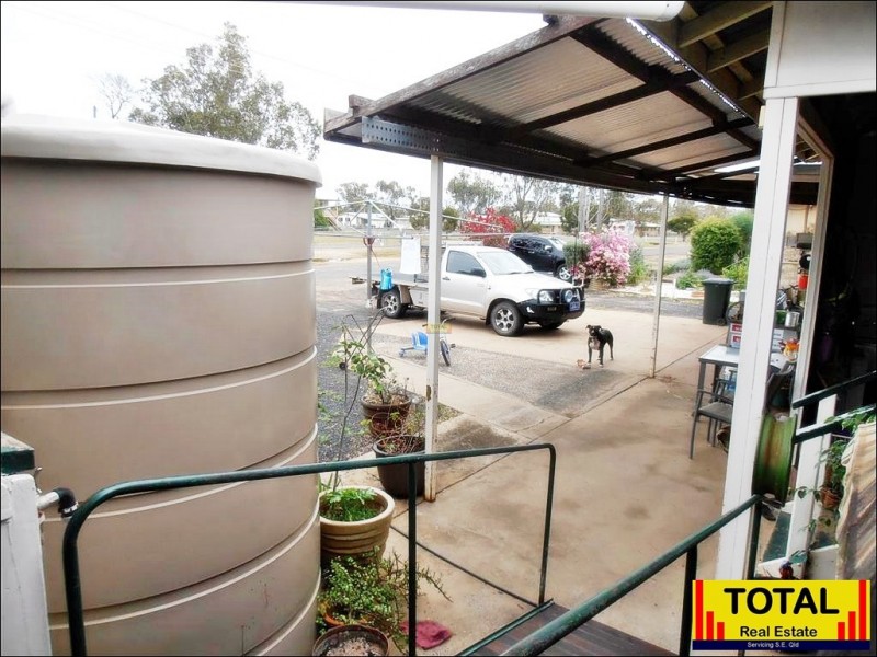 15 Sara Street, Meandarra QLD 4422