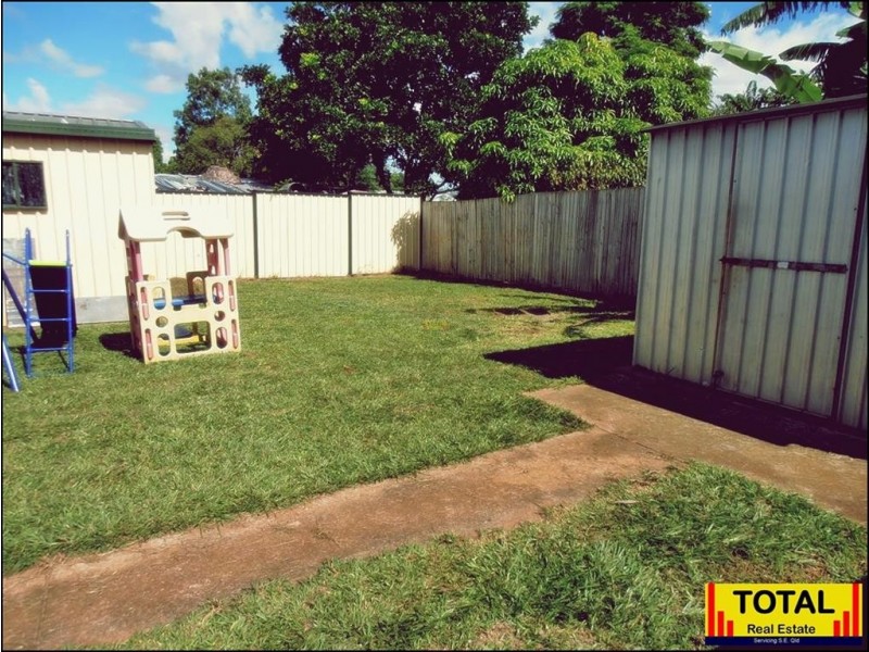 1218 Anzac Ave, Kallangur QLD 4503