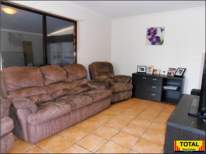 1218 Anzac Ave, Kallangur QLD 4503