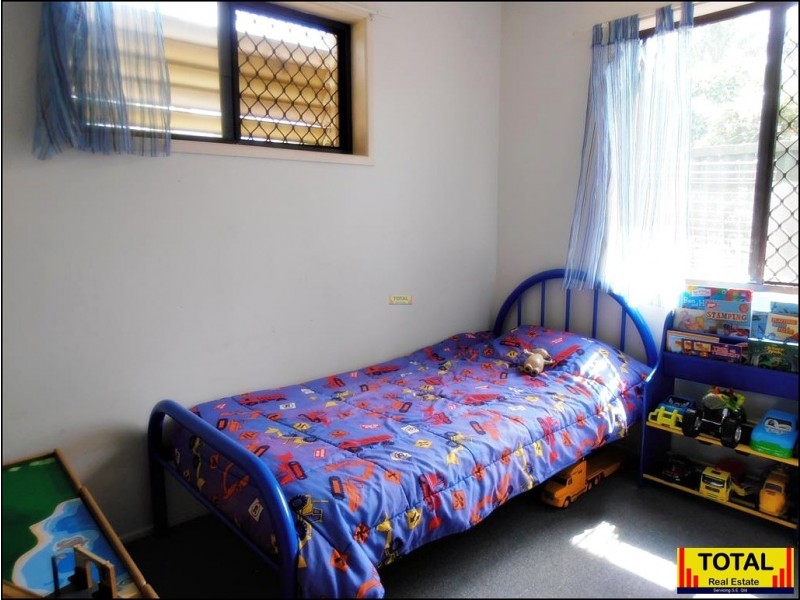 1218 Anzac Ave, Kallangur QLD 4503