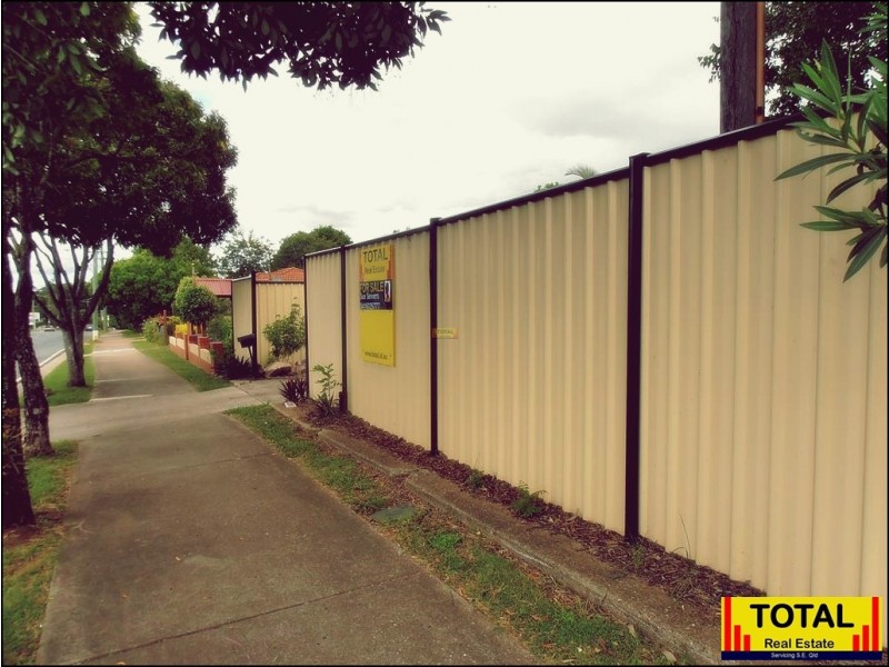 1218 Anzac Ave, Kallangur QLD 4503