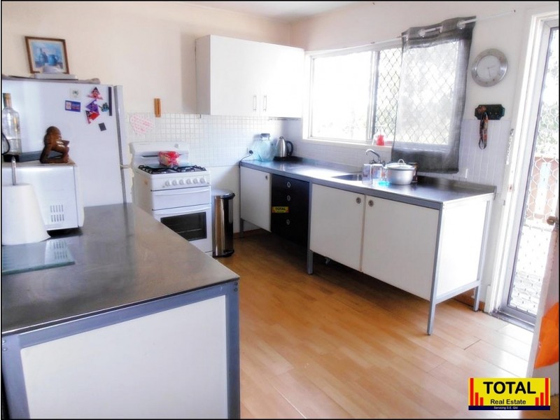 13 Shakespeare Parade, Strathpine QLD 4500