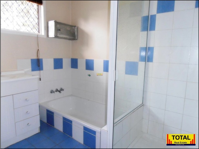 13 Shakespeare Parade, Strathpine QLD 4500