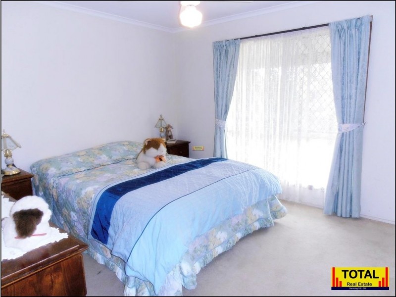 4 Gilbert Street, Caboolture QLD 4510
