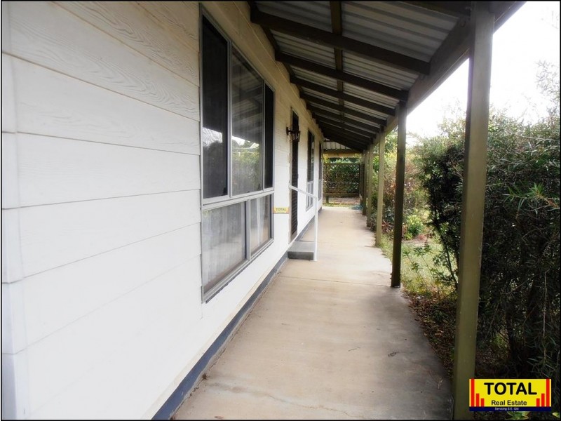 4 Gilbert Street, Caboolture QLD 4510
