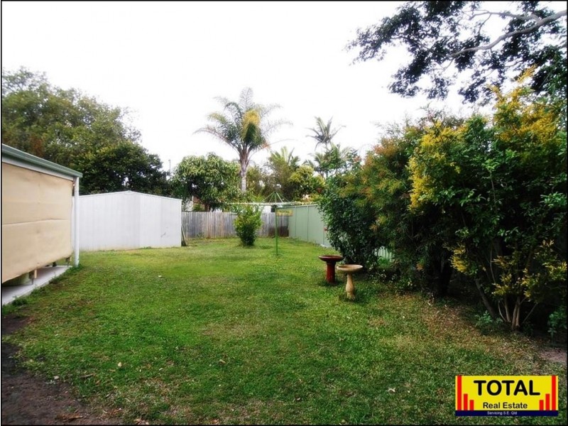 4 Gilbert Street, Caboolture QLD 4510