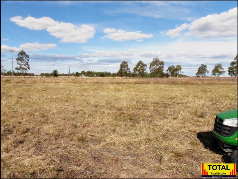 33 Earl Street, Jondaryan QLD 4403