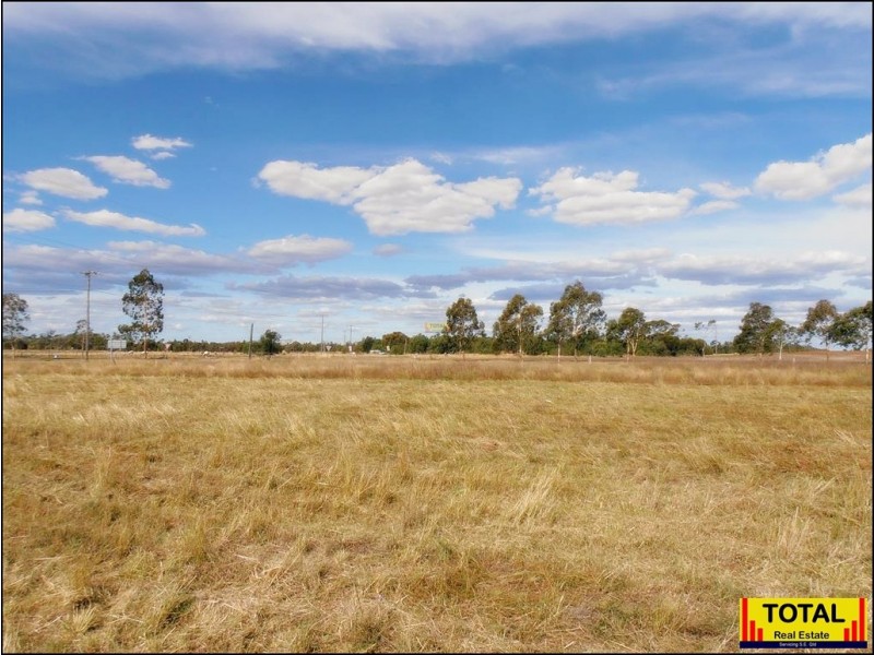 33 Earl Street, Jondaryan QLD 4403