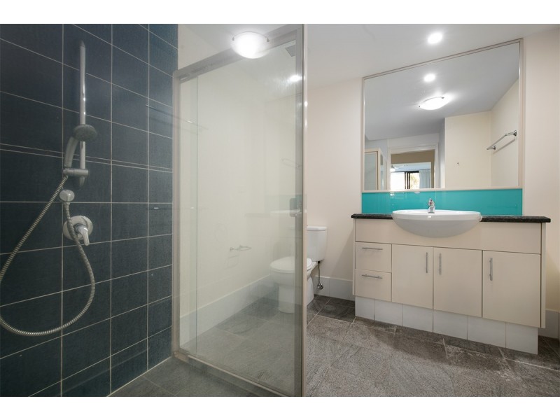 106/8 Land Street, Toowong QLD 4066
