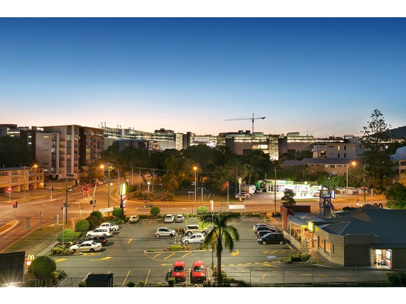 28/24 Allwood Street, Indooroopilly QLD 4068