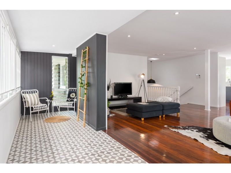79 Marshall Lane, Kenmore QLD 4069
