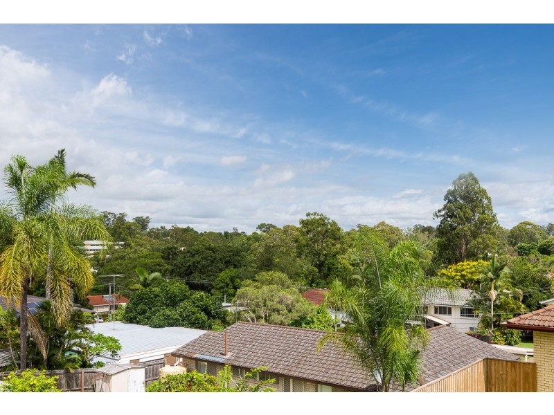 79 Marshall Lane, Kenmore QLD 4069