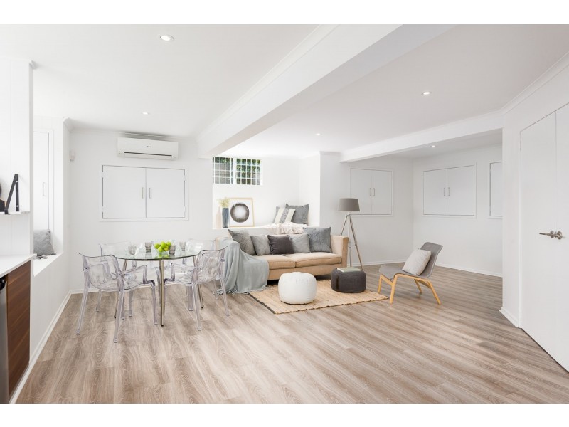 79 Marshall Lane, Kenmore QLD 4069