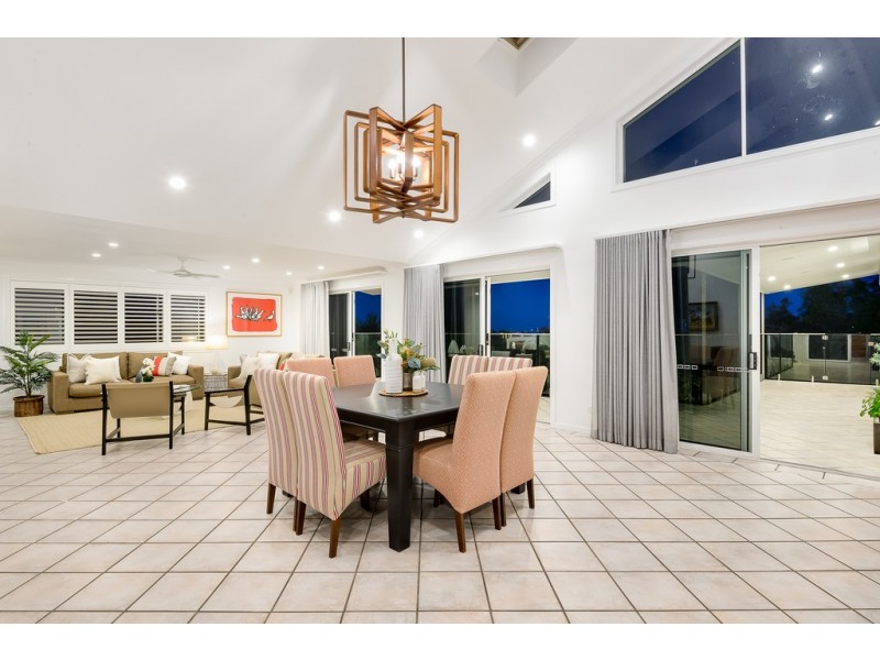 7 Satinwood Court, Bardon QLD 4065