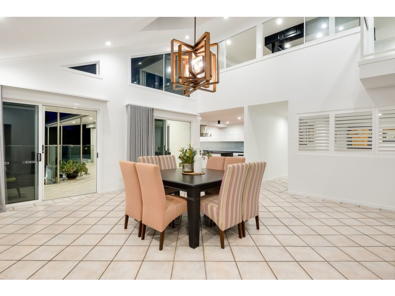 7 Satinwood Court, Bardon QLD 4065