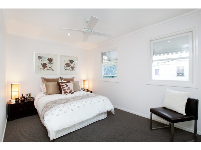 25 Elliott Street, Kangaroo Point QLD 4169