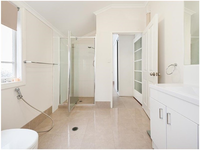 35 Salstone Street, Kangaroo Point QLD 4169