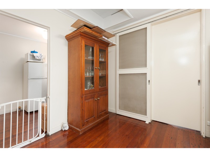 147 Milsom Street, Norman Park QLD 4170