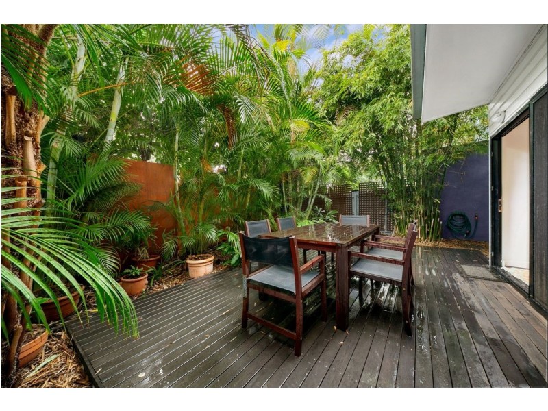 42 Rawlins Street, Kangaroo Point QLD 4169