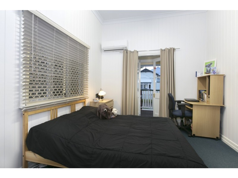 34 Redfern Street, Woolloongabba QLD 4102