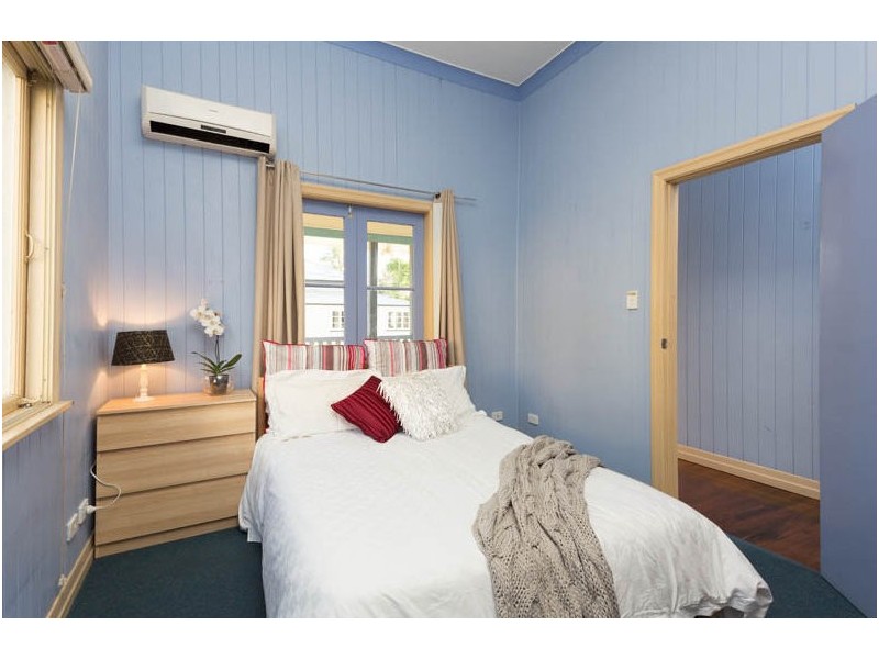 34 Redfern Street, Woolloongabba QLD 4102