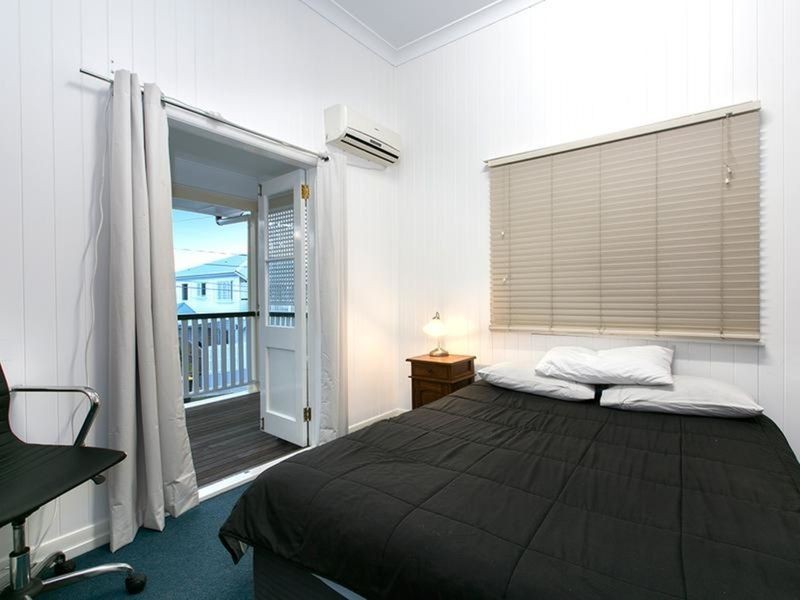 34 Redfern Street, Woolloongabba QLD 4102